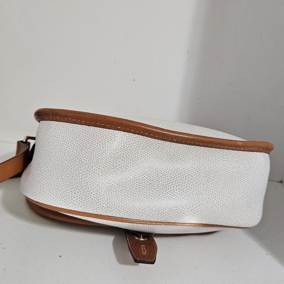 Like New!Dooney And Bourke Ivory/tan leather Shoulder bag - Picture 14 of 15